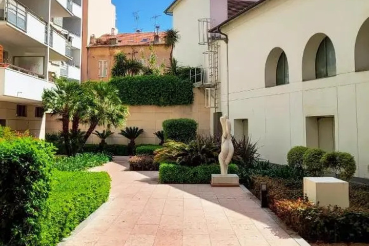 Photo of Riviera Plaza Charmant T2+parking, Plages à 7min