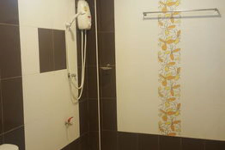 Room 2 of 35