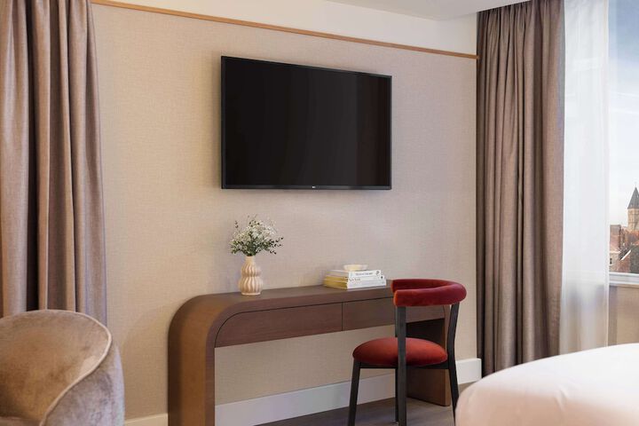 Room 44 of 74
