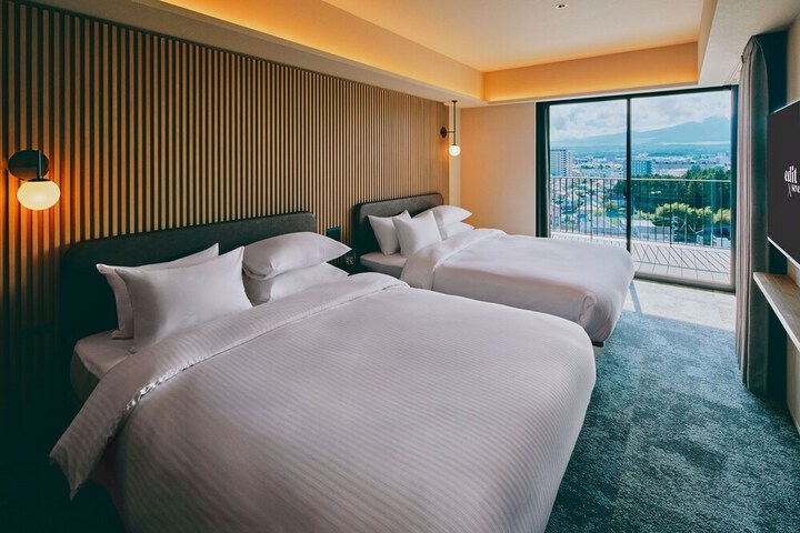 Room 26 of 125