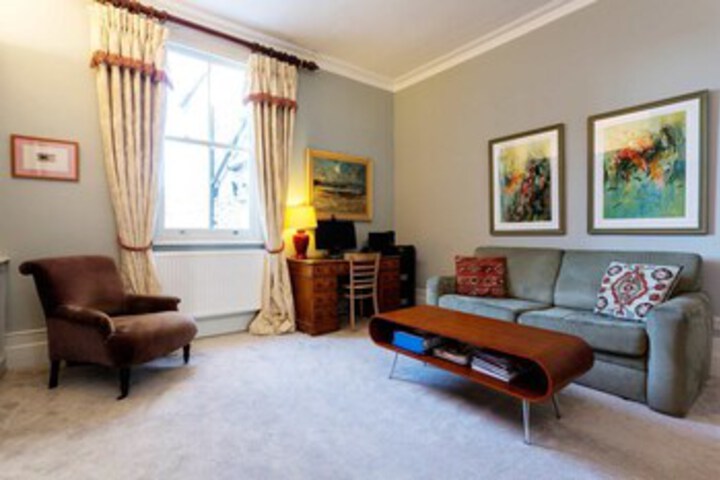 Room 12 of 33