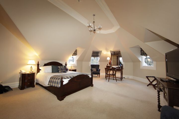 Room 35 of 51