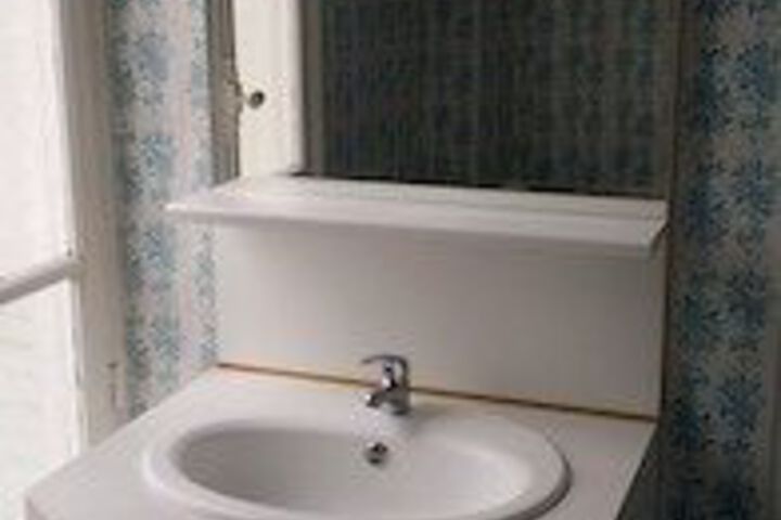 Room 7 of 69