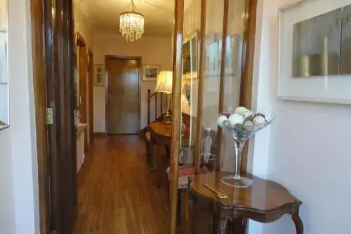 Room 2 of 11