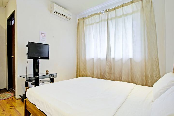 Room 7 of 27