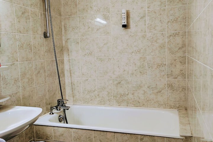 Room 80 of 113
