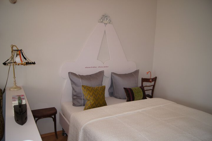 Room 5 of 53