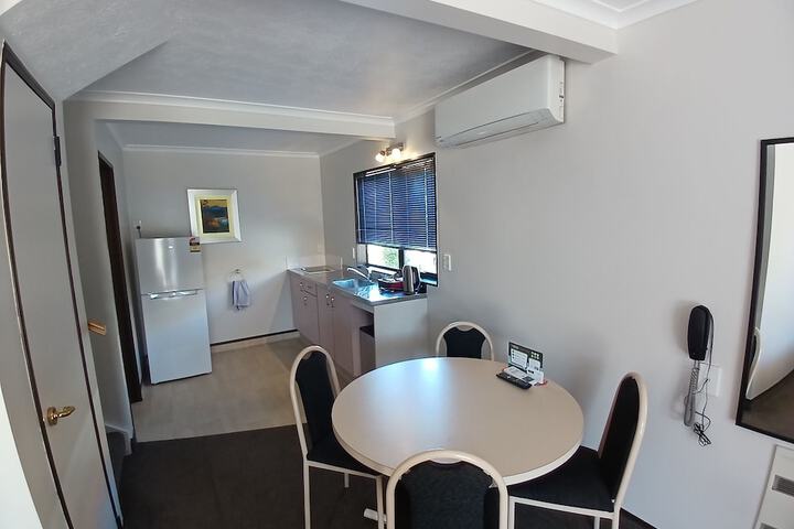 Room 40 of 120