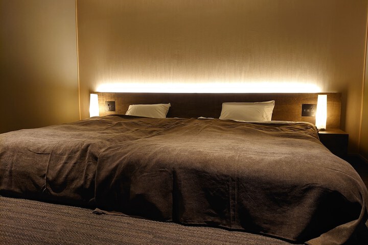 Room 8 of 92