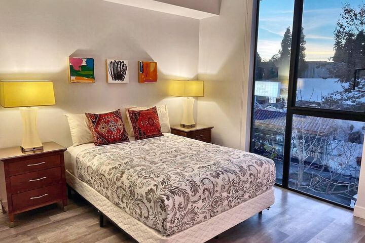 Room 10 of 60