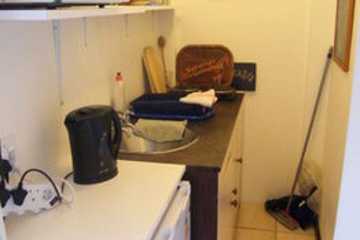 Room 16 of 25
