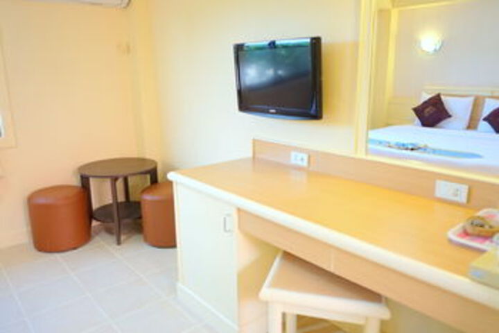 Room 36 of 42