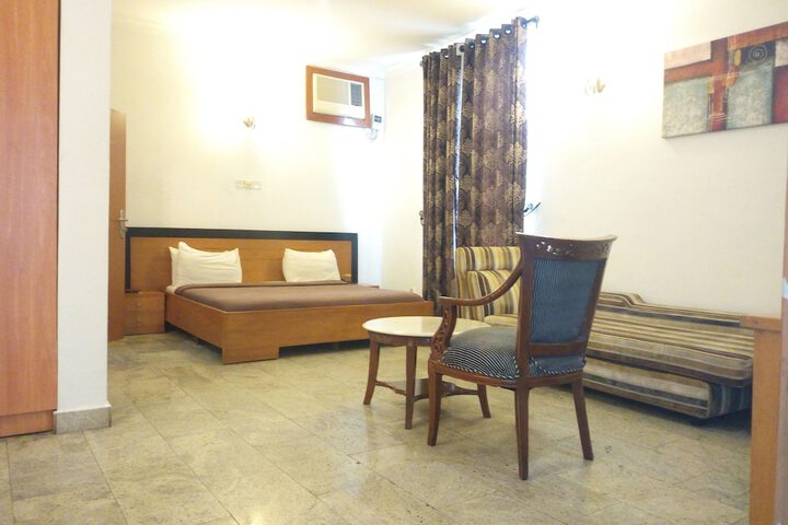 Room 20 of 44