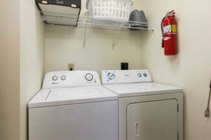 Laundry 54 of 148