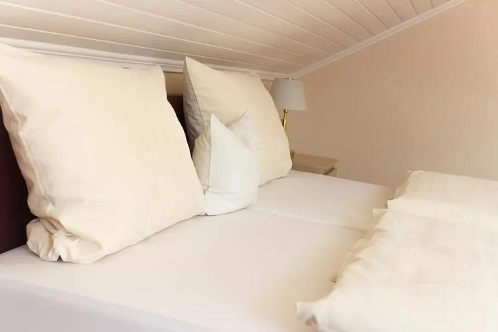 guest_rooms