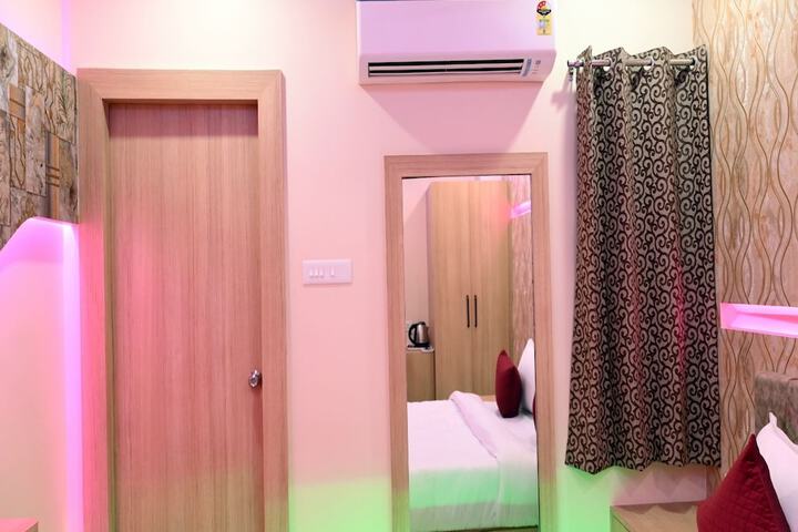 Room 34 of 77