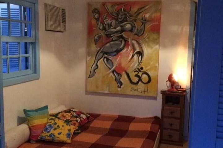 Room 7 of 32