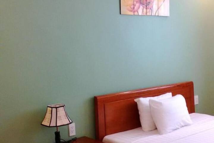 Room 16 of 36