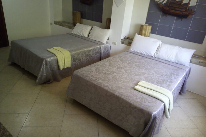 Room 28 of 83