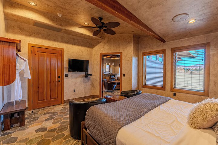 Room 15 of 62