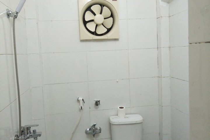 Room 10 of 41