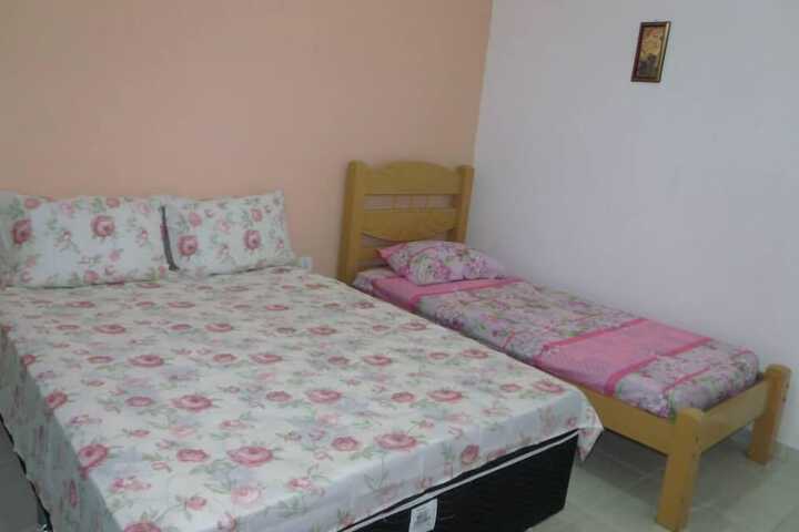Room 5 of 48