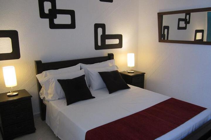 Room 5 of 6