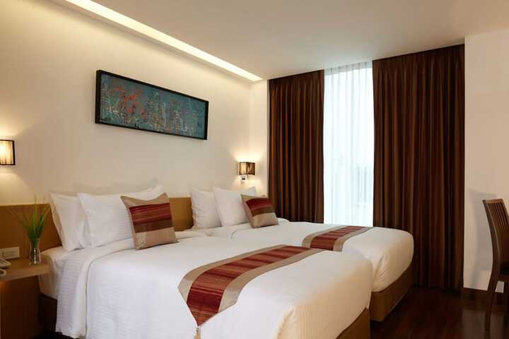 Room 13 of 26