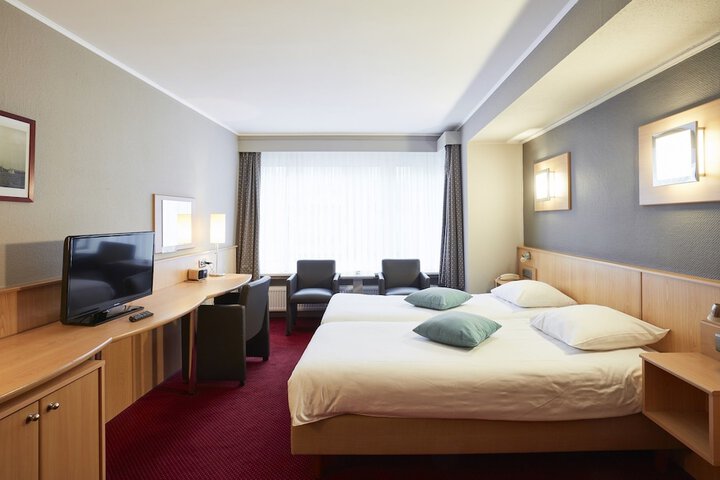 Room 21 of 68