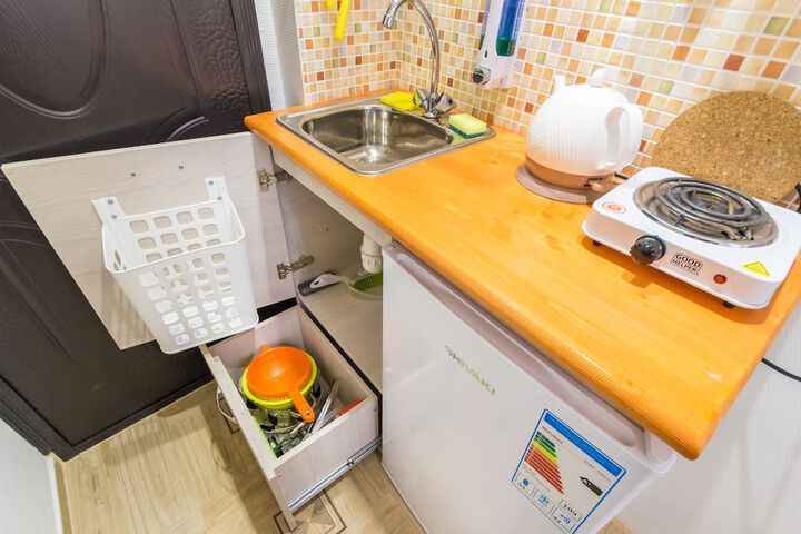 Mini-refrigerator