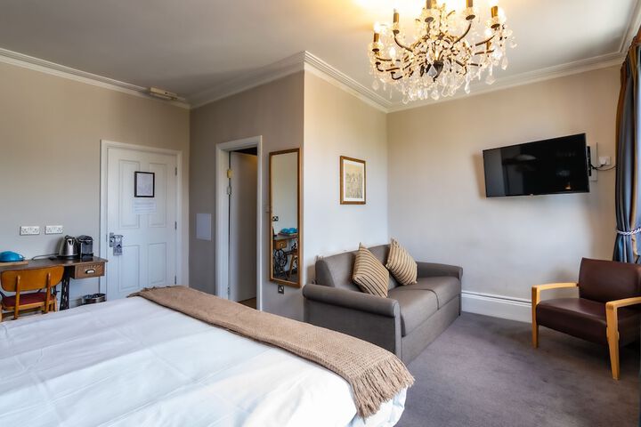 Room 56 of 111