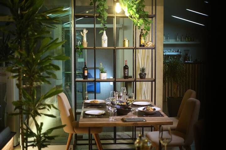 Dining 151 of 218