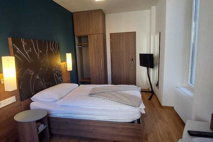 Room 21 of 70