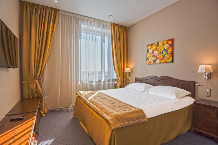 Room 4 of 34