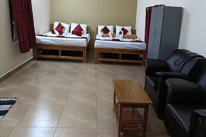 Room 18 of 33