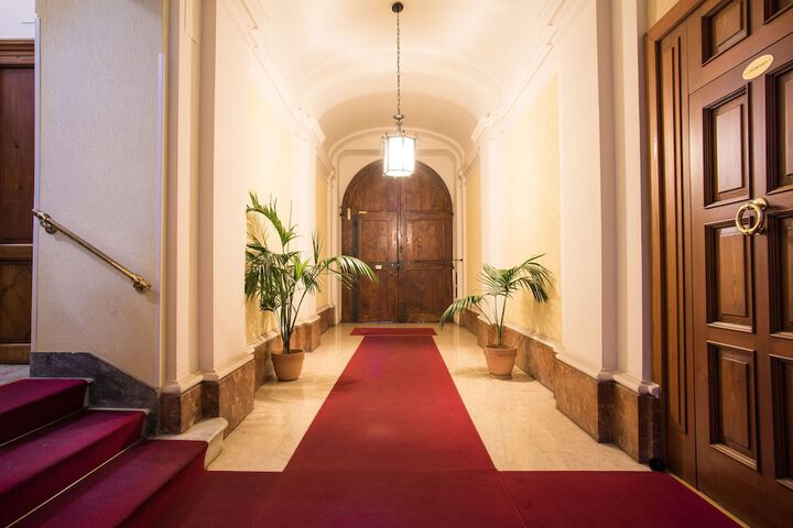 Hotel 3 of 36