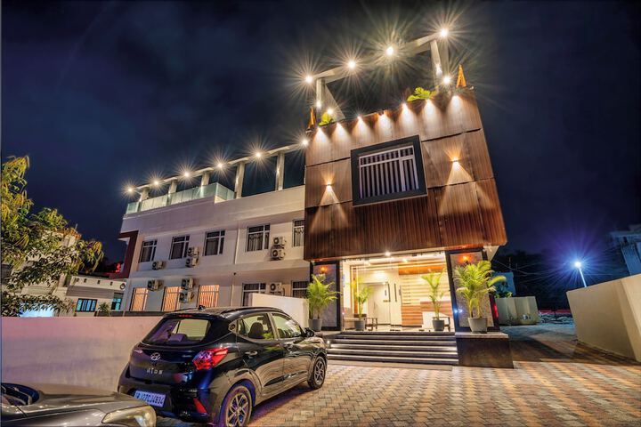 Hotel Aranyasutra