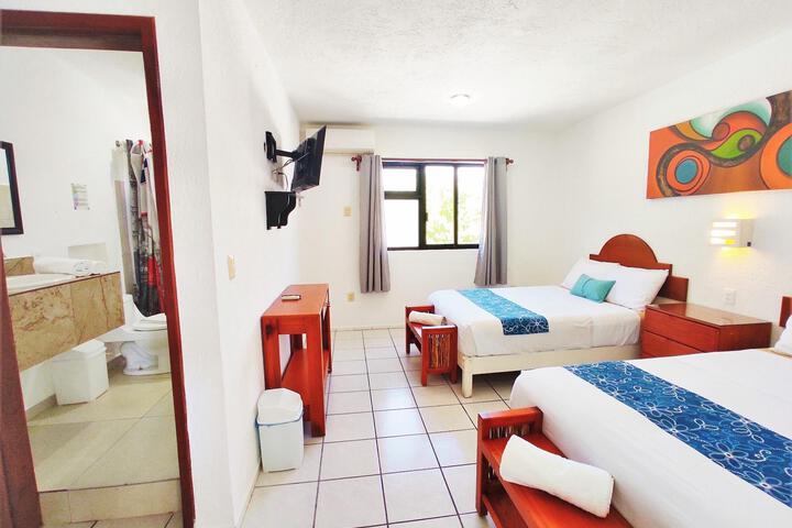 Room 3 of 32