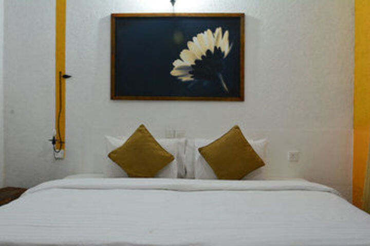 Room 10 of 39