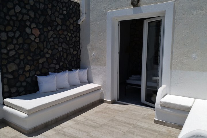 Terrace/Patio 39 of 79
