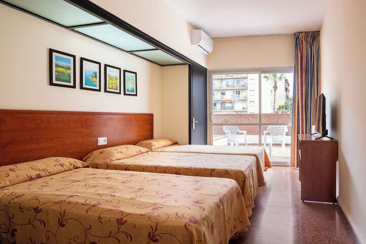 Room 6 of 27