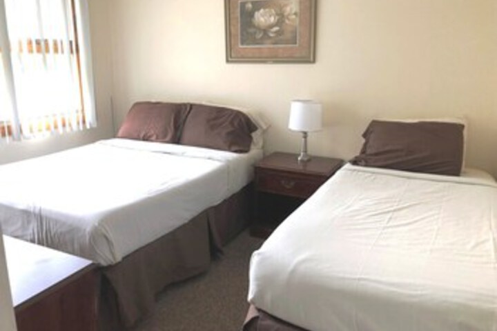 Room 22 of 342