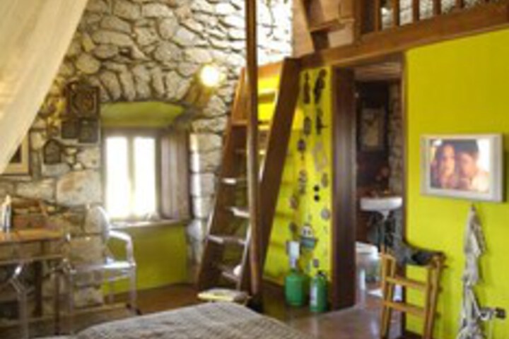 Room 43 of 46