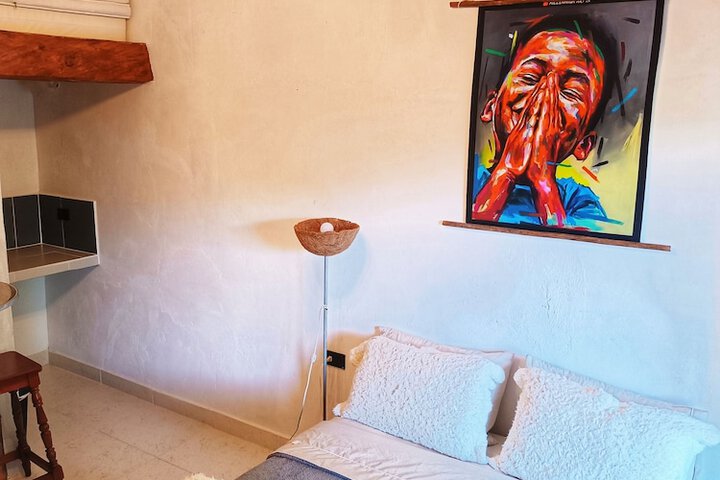 Room 3 of 139
