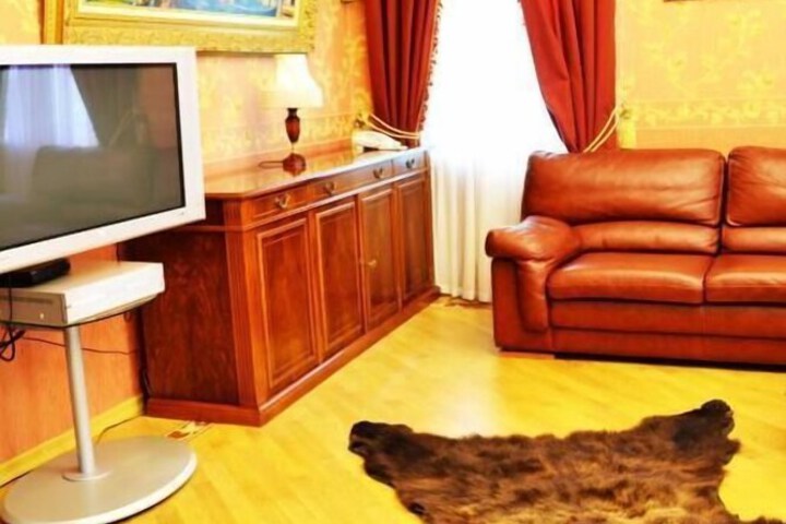 Room 27 of 53