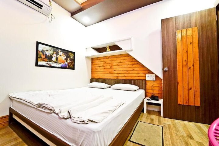 Room 26 of 39