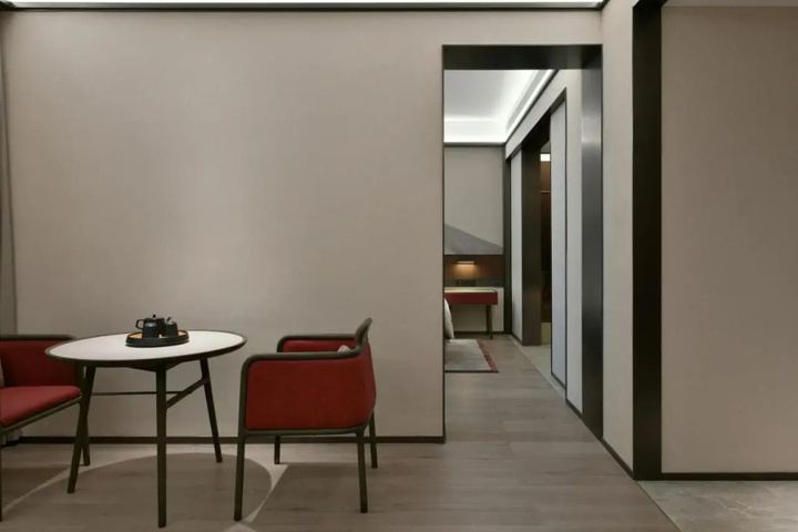 Room 3 of 15