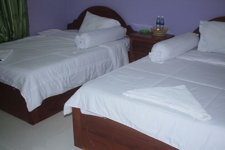 Room 16 of 36