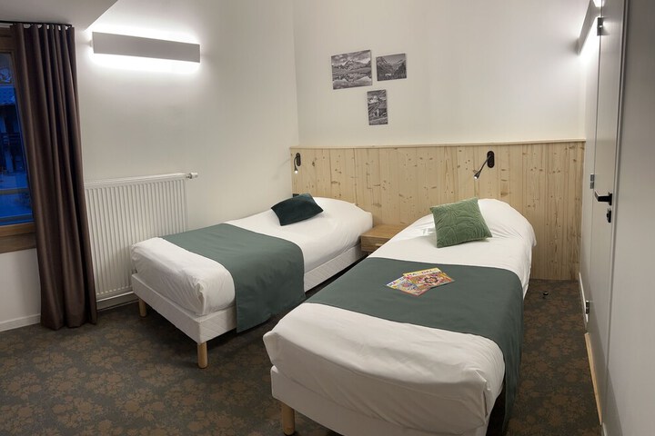 Room 11 of 66