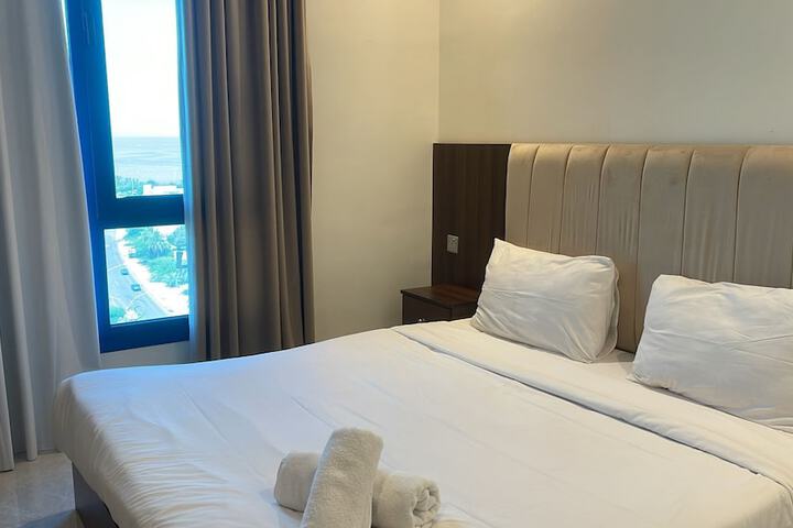Room 5 of 13